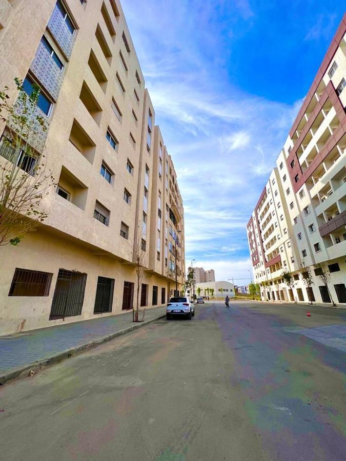 Appart Neuf Lumineux Climatise 1Ere Etage Tanger Exteriér fotografie