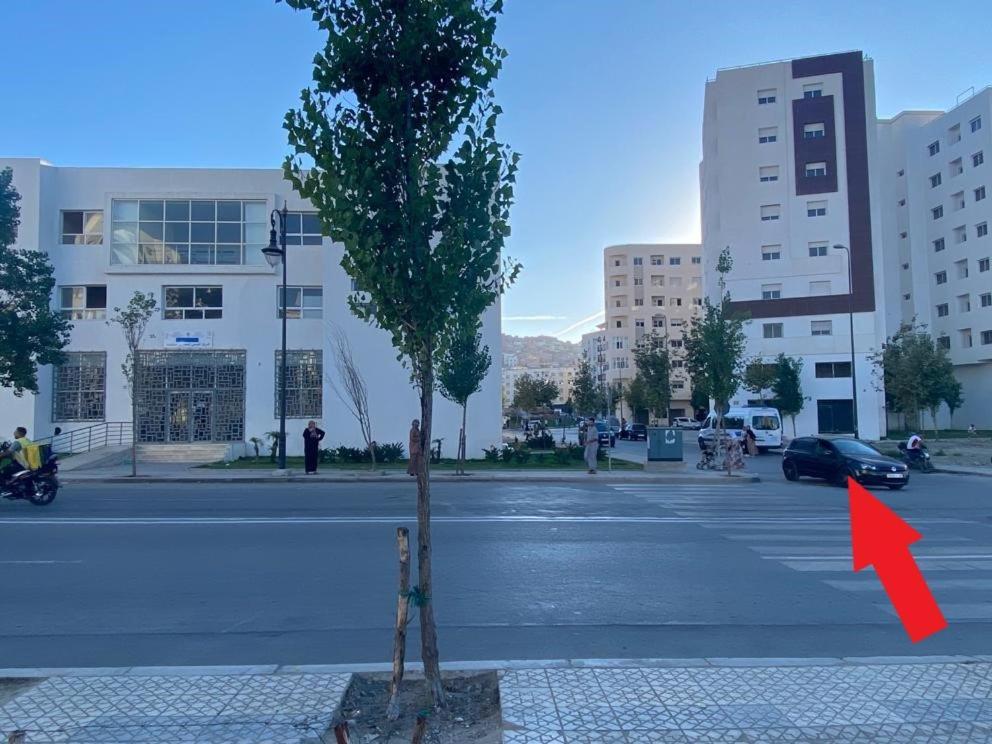 Appart Neuf Lumineux Climatise 1Ere Etage Tanger Exteriér fotografie